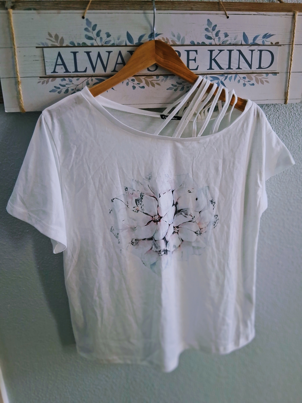 Floral Cutout-Shoulder Tee